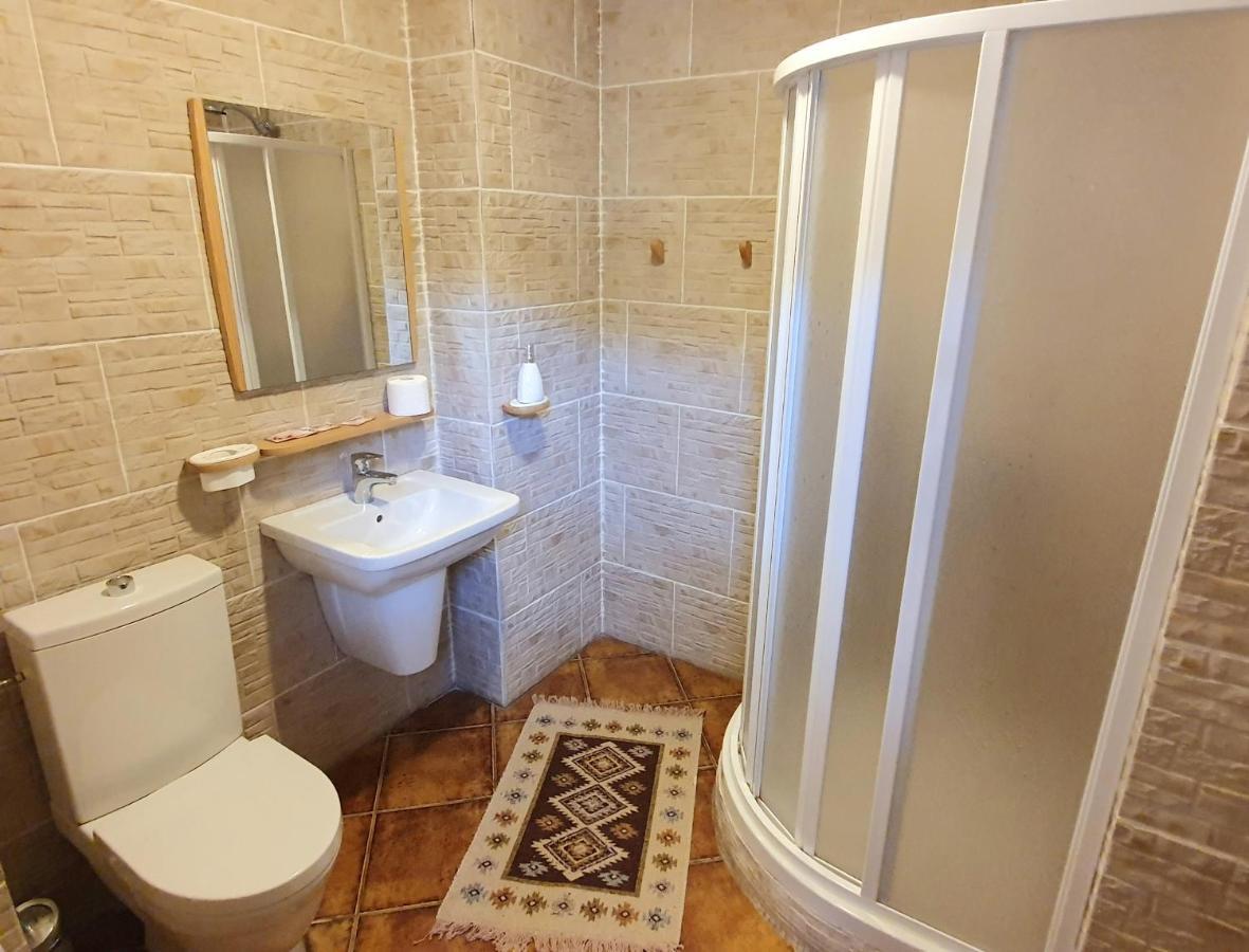Casa Cartianu Hotel Târgu Jiu Eksteriør billede