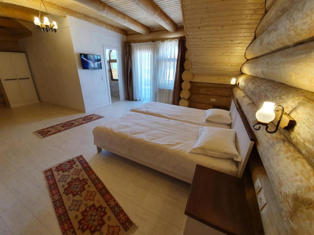 Casa Cartianu Hotel Târgu Jiu Eksteriør billede